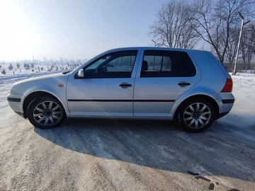 Авто Volkswagen Golf 1999 № 8472138