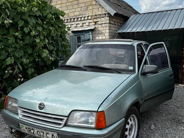 Авто Opel Kadett 1990 № 8472146
