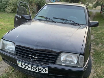 Авто Opel Ascona 1986 № 8472262