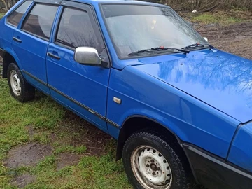 Авто ВАЗ 2109 1992 № 8472497