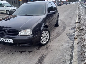Авто Volkswagen Golf 1999 № 8472605