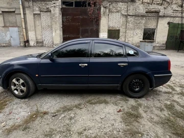 Авто Volkswagen Passat Sedan 2000 № 8472607