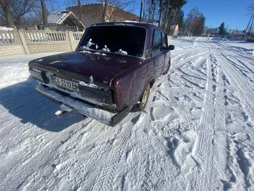 Авто ВАЗ 2107 1993 № 8472675