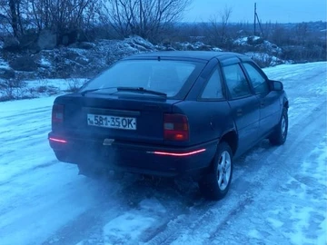 Авто Opel Vectra 1996 № 8472962
