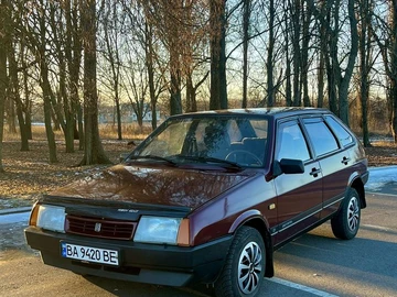 Авто ВАЗ 2109 1993 № 8472979