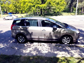 Авто Peugeot 5008 2012 № 8473110