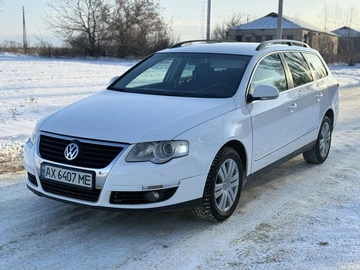Авто Volkswagen Passat Variant 2010 № 8473129