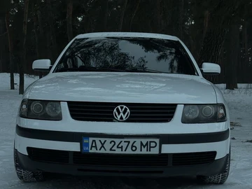 Авто Volkswagen Passat Sedan 2000 № 8473142