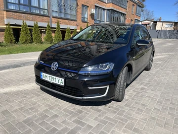 Авто Volkswagen Golf 2017 № 8473200
