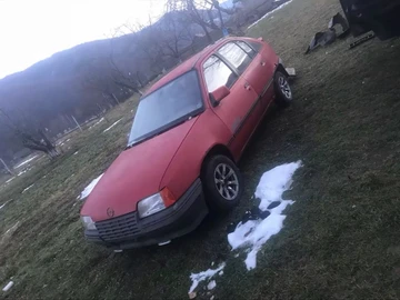 Авто Opel Kadett 1986 № 8473314