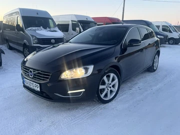 Авто Volvo V60 2017 № 8473317