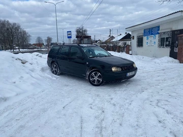Авто Volkswagen Golf 2002 № 8473583