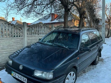 Авто Volkswagen Passat Variant 1992 № 8473823