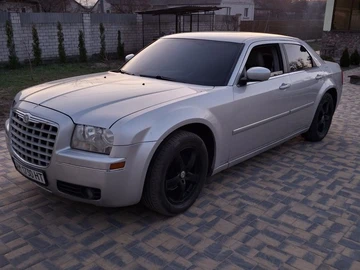 Авто Chrysler 300C 2006 № 8474017
