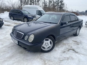 Авто Mercedes 220 2000 № 8474276