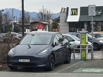 Авто Tesla Roadster 2020 № 8474695