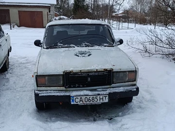 Авто ВАЗ 2107 1993 № 8474717