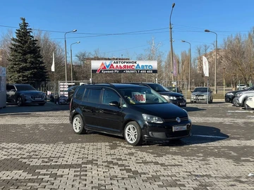 Авто Volkswagen Touran 2010 № 8474768