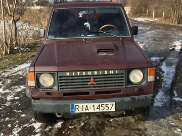 Авто Mitsubishi Pajero 1990 № 8475086