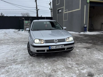 Авто Volkswagen Golf 2000 № 8475149