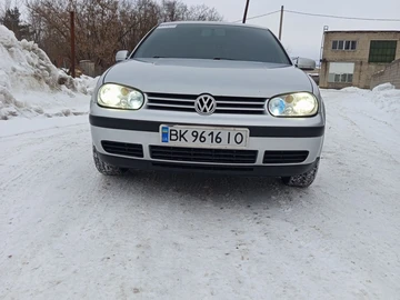 Авто Volkswagen Golf 2000 № 8475154