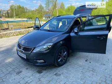 Авто KIA Cee X27 D 2010 № 8475320