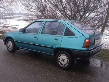Авто Opel Kadett 1990 № 8475329