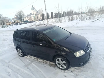 Авто Volkswagen Touran 2004 № 8475359