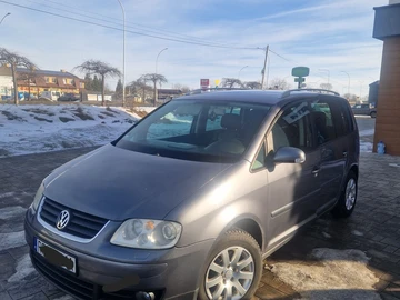 Авто Volkswagen Touran 2006 № 8475364
