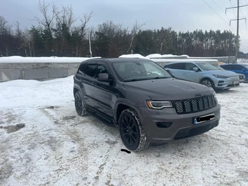 Авто Jeep Grand Cherokee 2019 № 8475573
