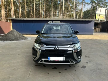 Авто Mitsubishi Outlander 2018 № 8475747