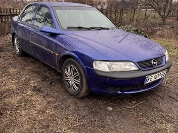 Авто Opel Vectra 1998 № 8476060