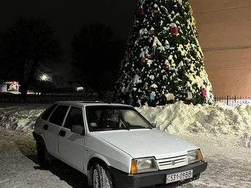Авто ВАЗ 21093 1991 № 8476064