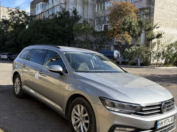 Авто Volkswagen Passat Variant 2020 № 8476186
