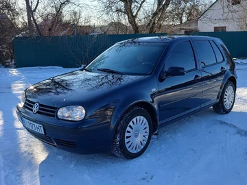 Авто Volkswagen Golf 2000 № 8476290