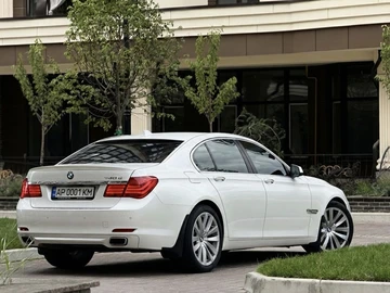Авто BMW 7 Серия 2012 № 8476482
