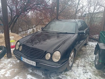 Авто Mercedes 320 2000 № 8476583