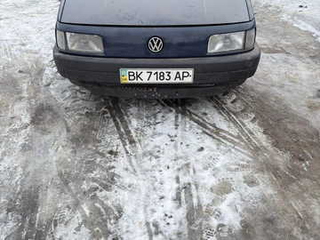 Авто Volkswagen Passat Sedan 2000 № 8476771