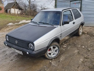 Авто Volkswagen Golf 1988 № 8477000