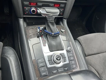 Авто Audi Q7 2007 № 8477280