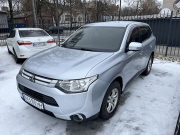 Авто Mitsubishi Outlander 2014 № 8477440