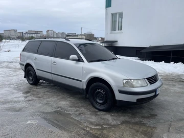 Авто Volkswagen Passat Variant 1998 № 8477449