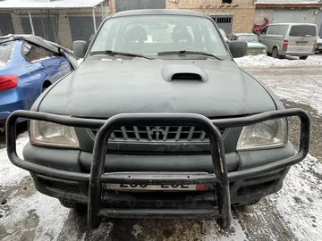 Авто Mitsubishi L 200 2001 № 8477552