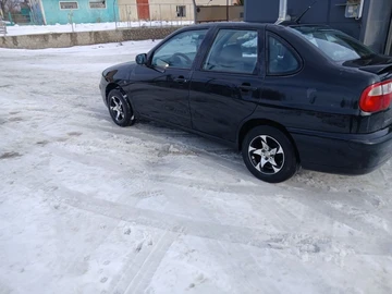 Авто SEAT Cordoba 2001 № 8477670