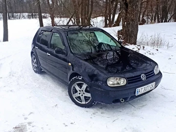 Авто Volkswagen Golf 1999 № 8477718