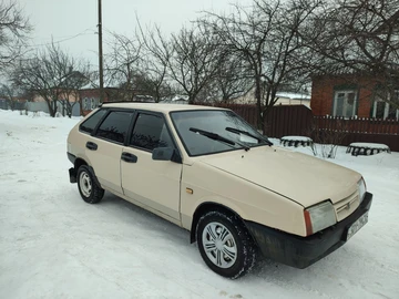 Авто ВАЗ 2109 1995 № 8477728