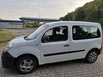 Авто Renault Kangoo Passenger 2013 № 8477908