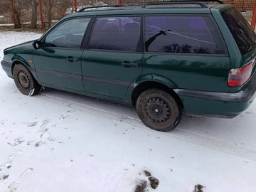 Авто Volkswagen Passat Sedan 1996 № 8477910