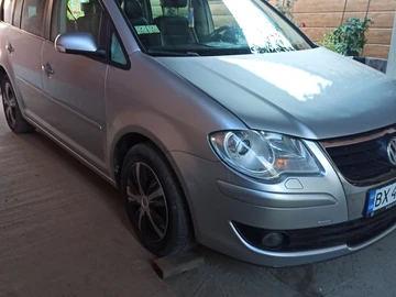 Авто Volkswagen Touran 2007 № 8478053