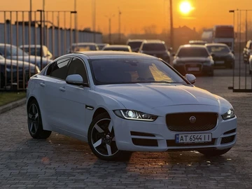 Авто Jaguar Xe 2017 № 8478262